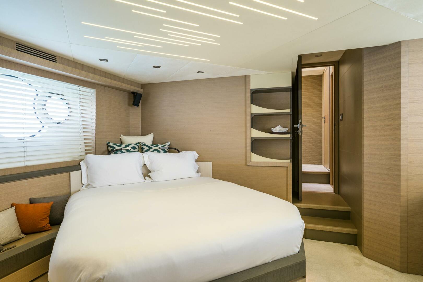 2016 Monte Carlo Yachts Custom - Image 24