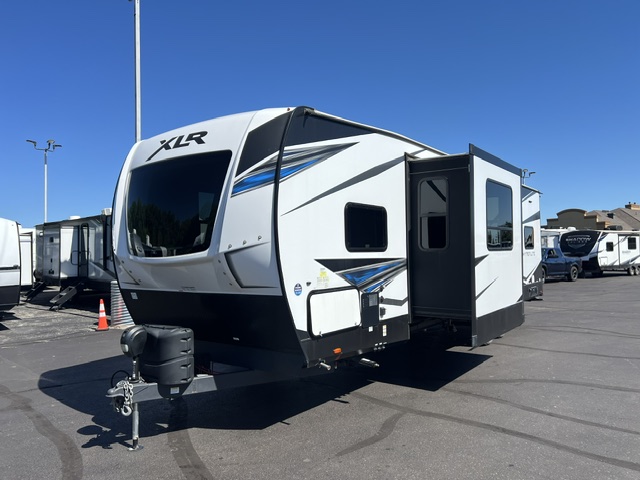 2022 Forest River XLR Hyperlite 3212 - Image 5