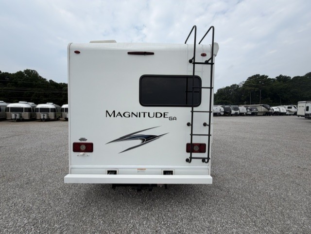 2022 Thor Motor Coach MAGNITUDE GA22 - Image 5