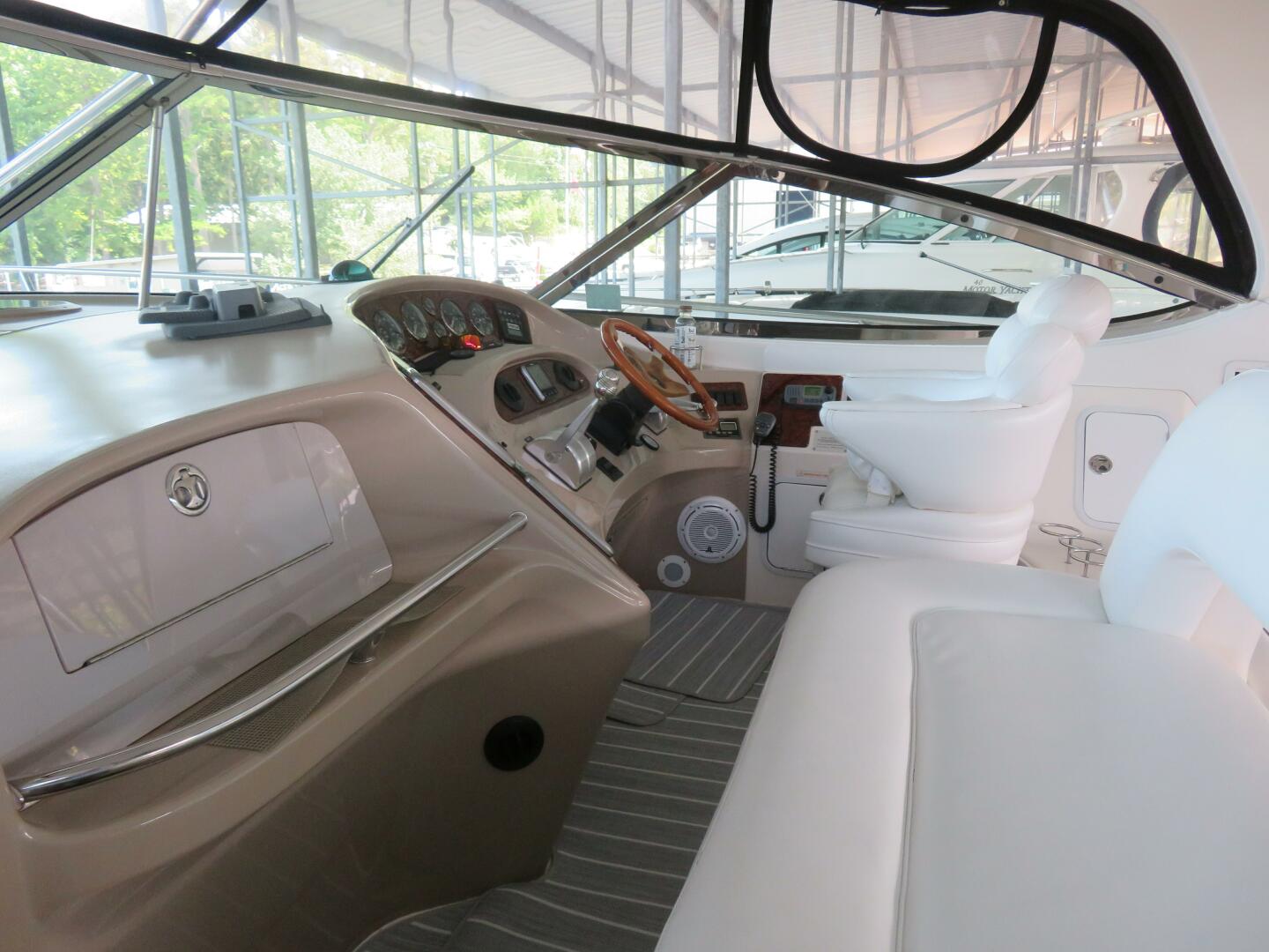 2001 Sea Ray 510 Sundancer - Image 11