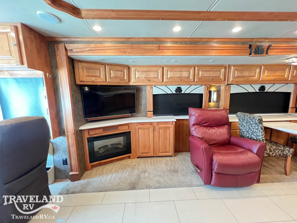 2015 Tiffin Phaeton 42 LH - Image 20