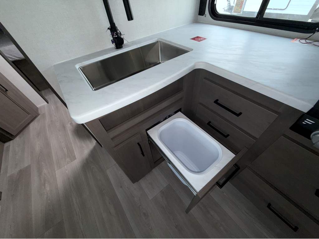 2026 GRAND DESIGN TRANSCEND 305BHT - Image 19
