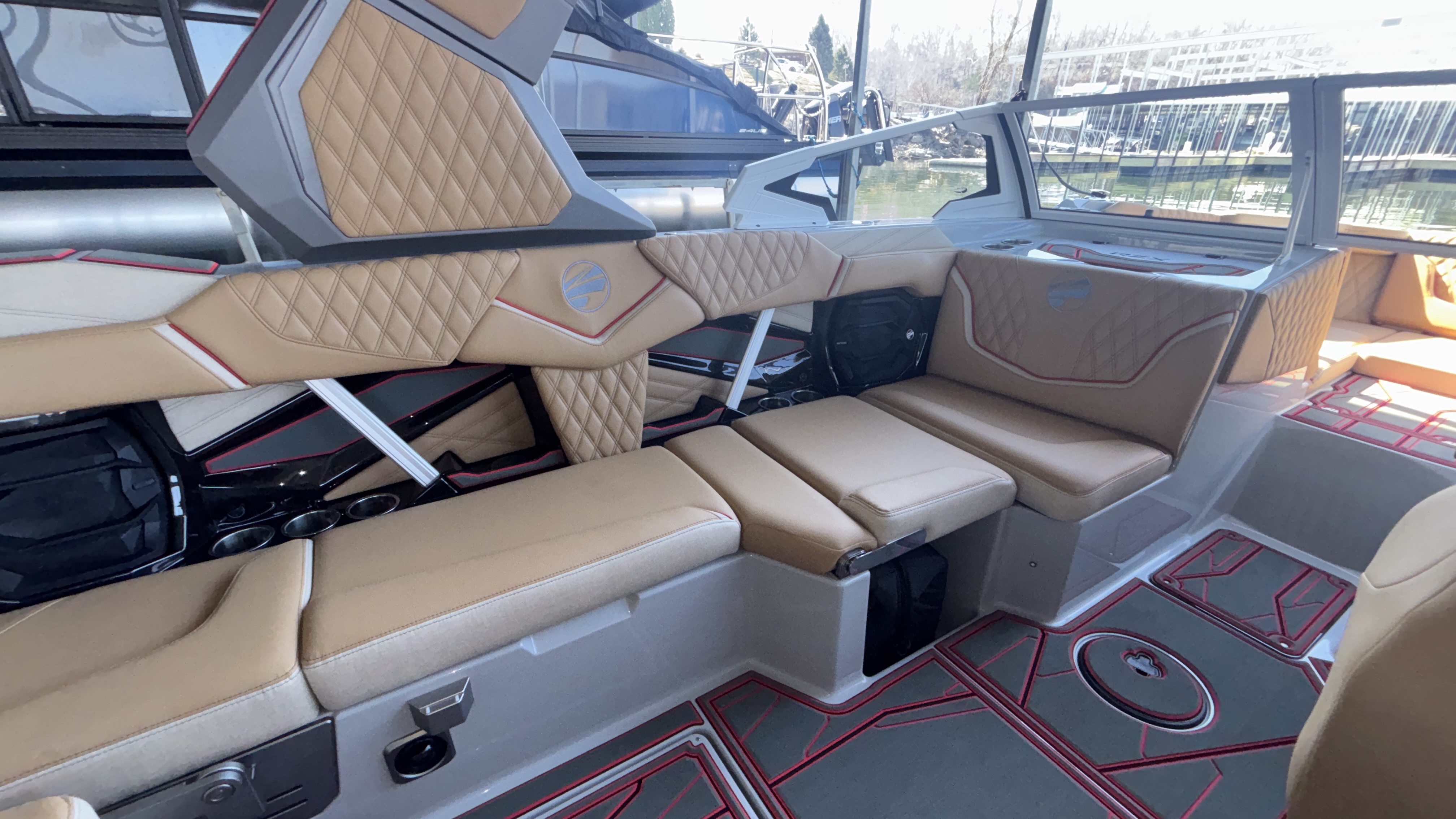 2026 Tigé 24RZX - Image 36