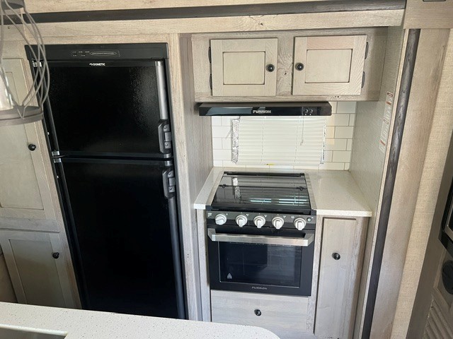 2020 Keystone Outback 330RL - Image 7