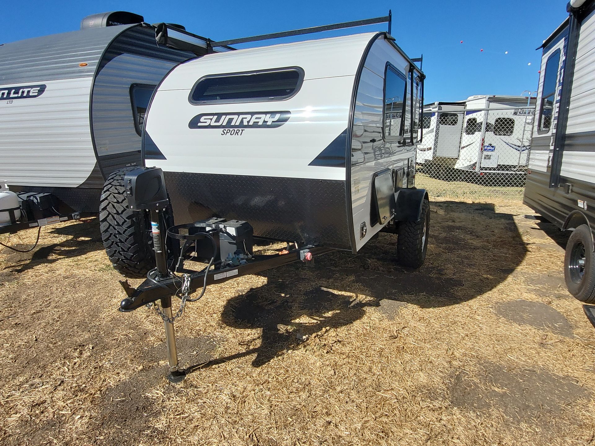 2022 Sunset Park RV Sun Ray 109 - Image 8