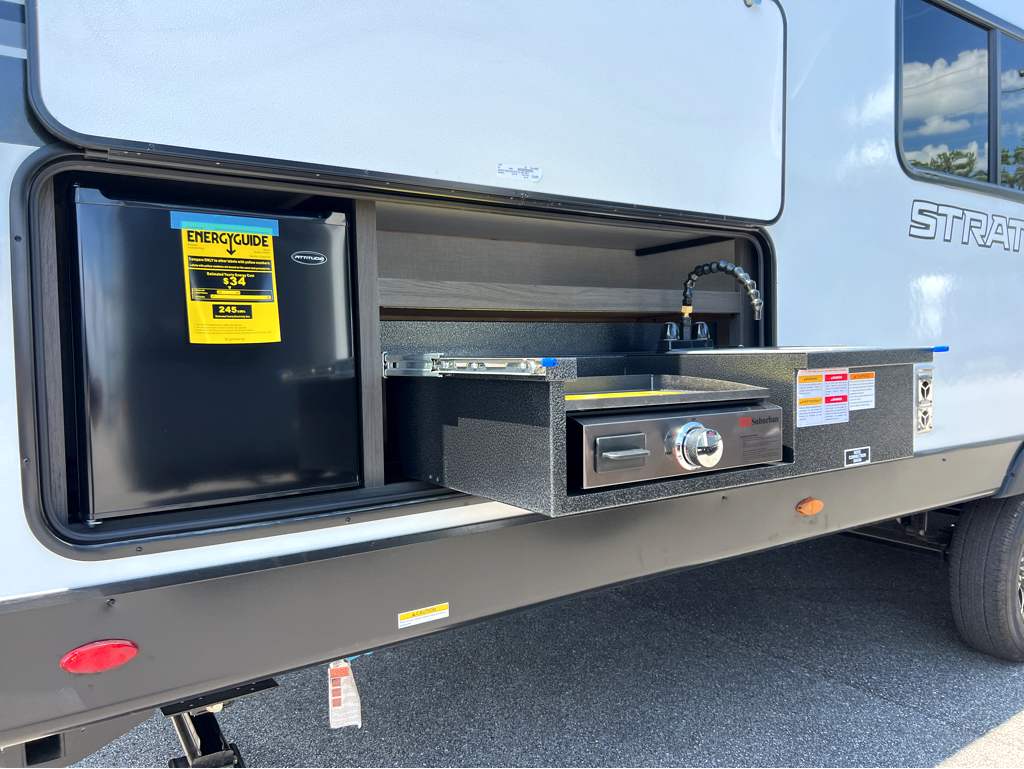 2026 VENTURE RV STRATUS 302VBH - Image 5