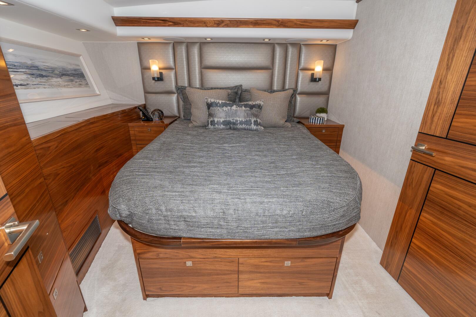 2025 Viking 90 Convertible - Image 47