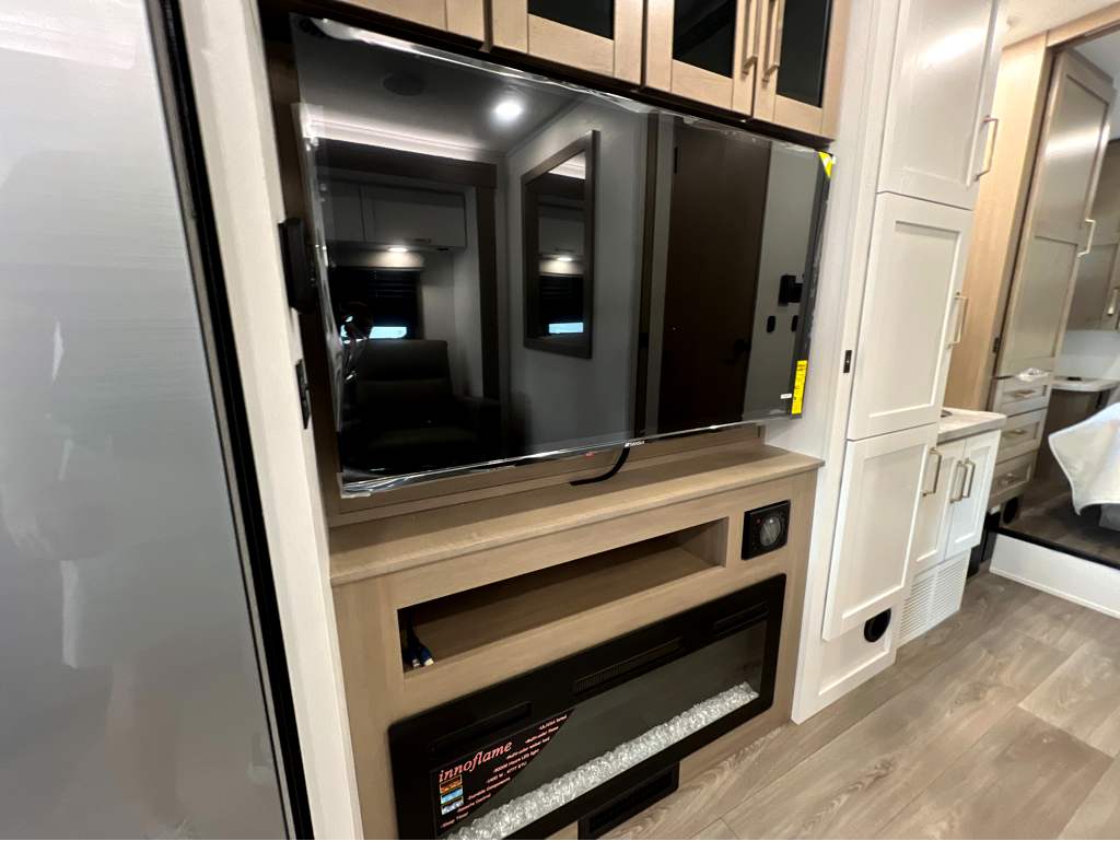 2027 ENTEGRA COACH ODYSSEY 30Z - Image 11