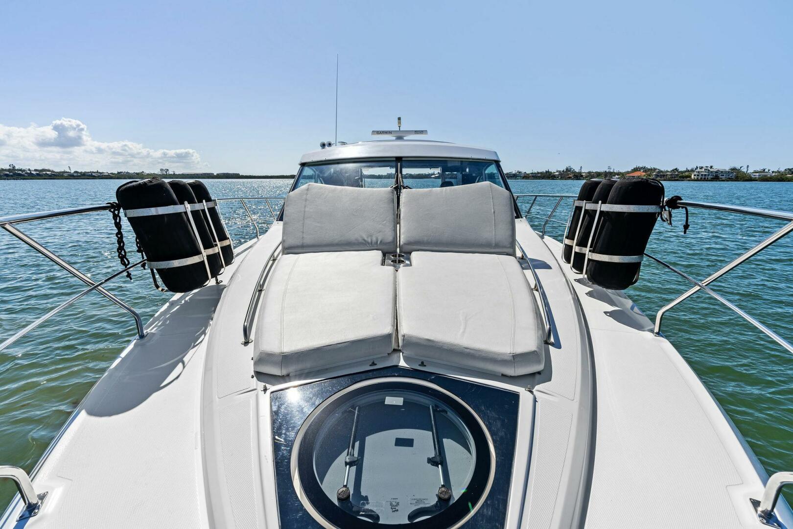 2019 Cruisers Yachts 45 Cantius - Image 11