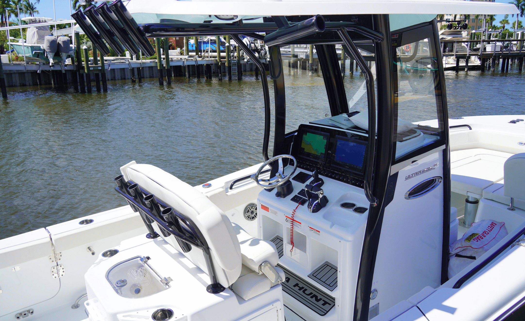 2027 SEA HUNT ULTRA 265SE - Image 11