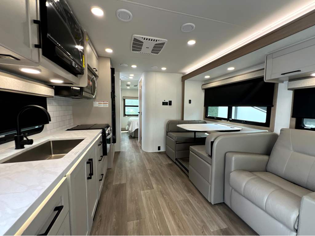 2027 JAYCO GREYHAWK 29MV - Image 6