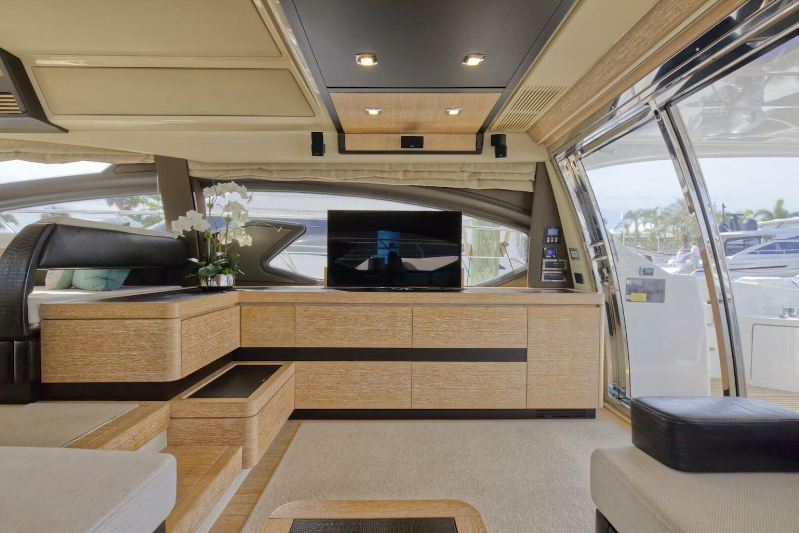 2015 Azimut 64 Flybridge - Image 22