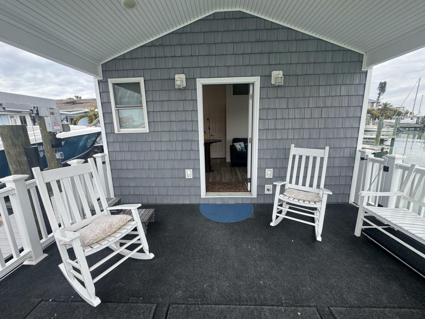 2019 Harbor Home Cozy Cottage 52' x 16' Tiny Boat - Image 29