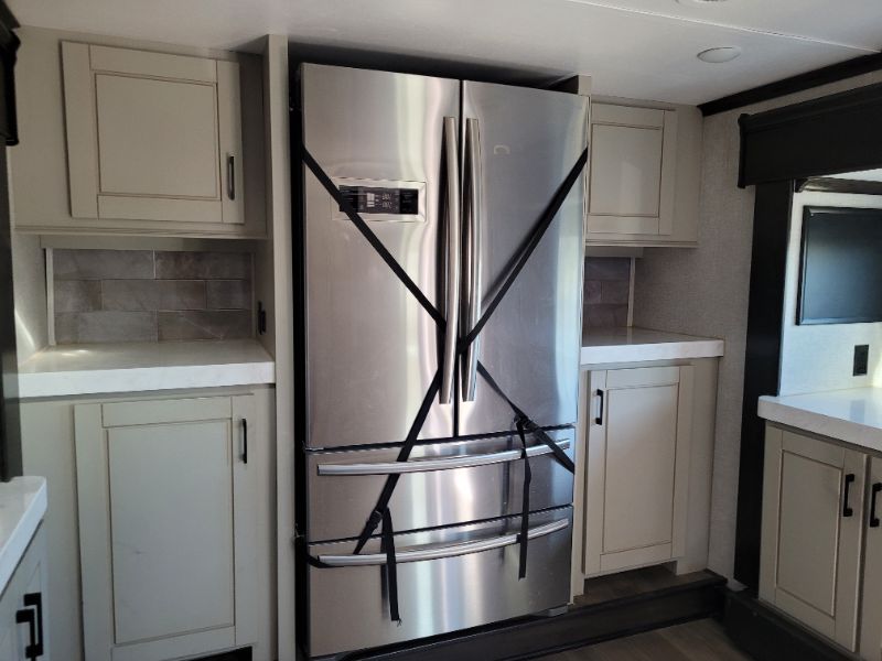 2021 CrossRoads Redwood RW3981FK - Image 21