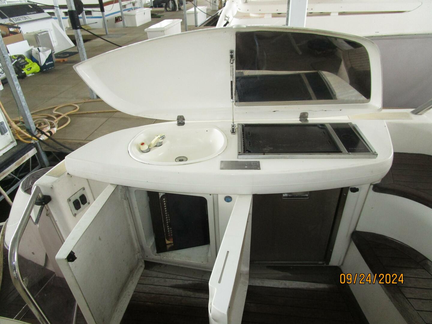 2002 Sealine T47 - Image 33