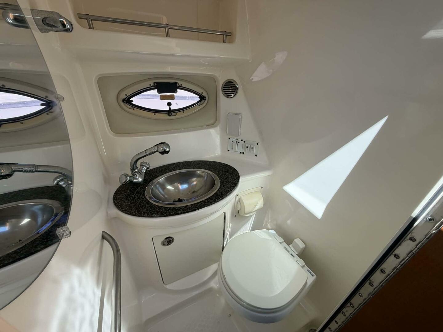 2008 Chaparral 250 Signature Base - Image 29