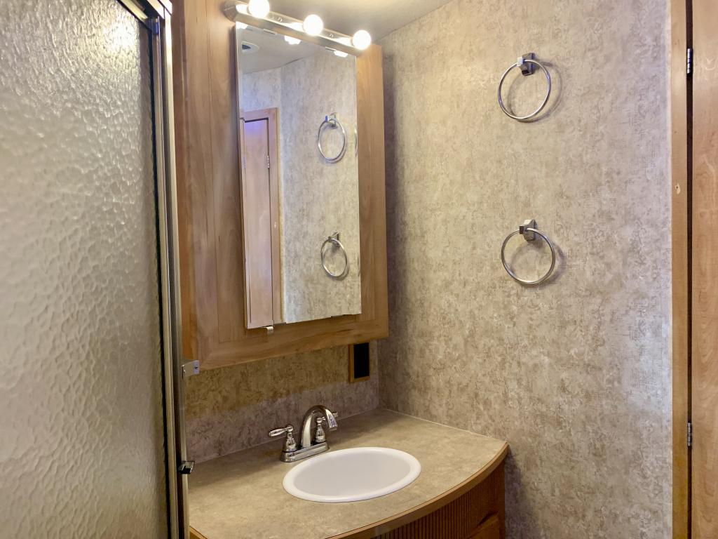 2007 WINNEBAGO VOYAGE 35A FORD - Image 30