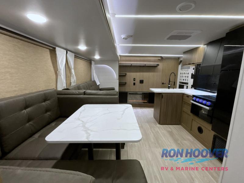 2027 FOREST RIVER 28VBXL - Image 3