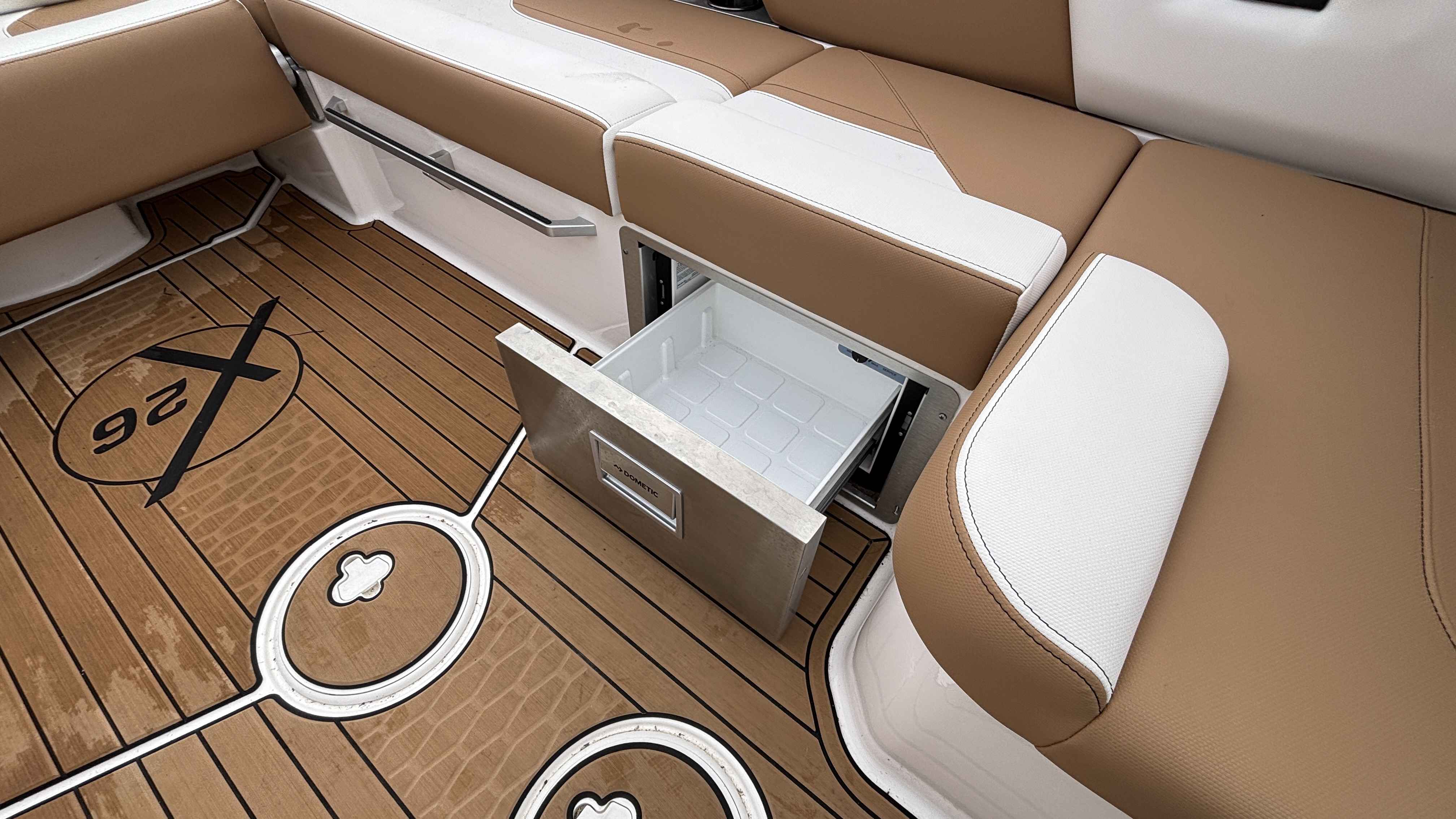 2022 MasterCraft X26 - Image 26