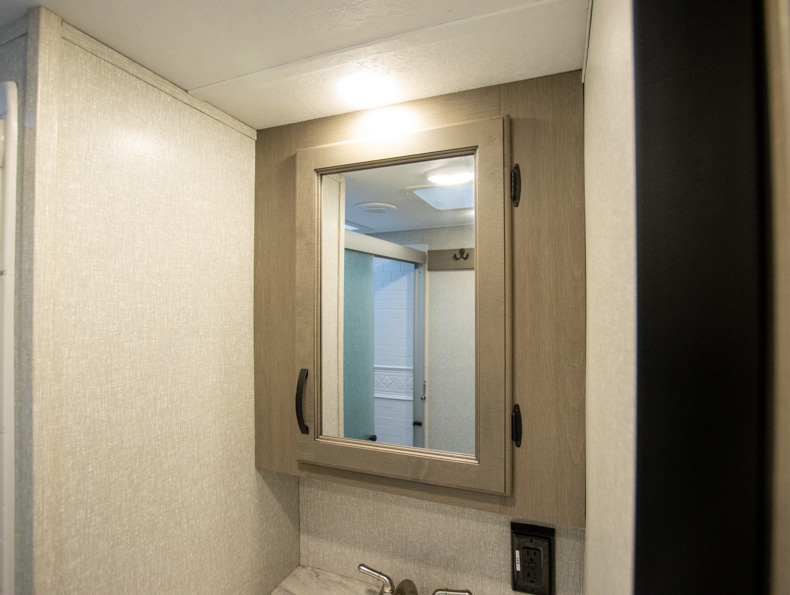 2022 Coachmen Chaparral 373MBRB - Image 25