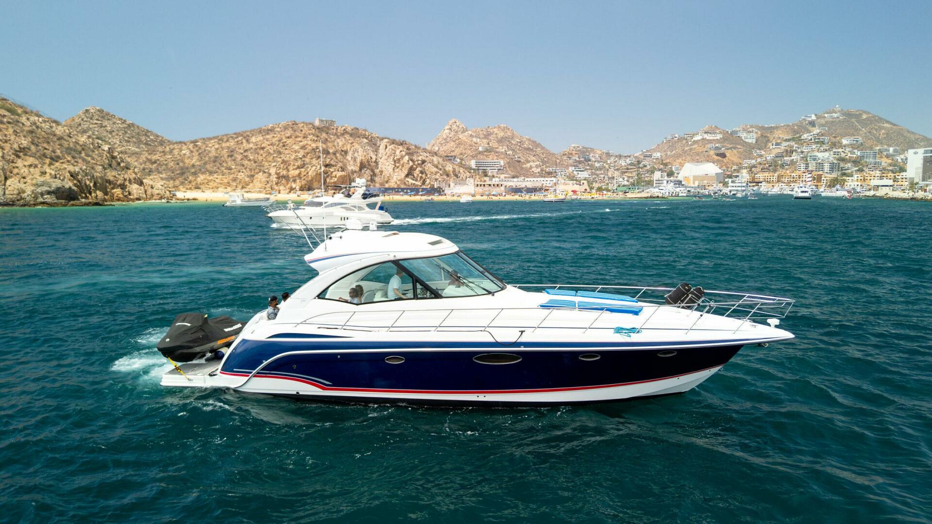 2007 Formula 45 Yacht - Image 7