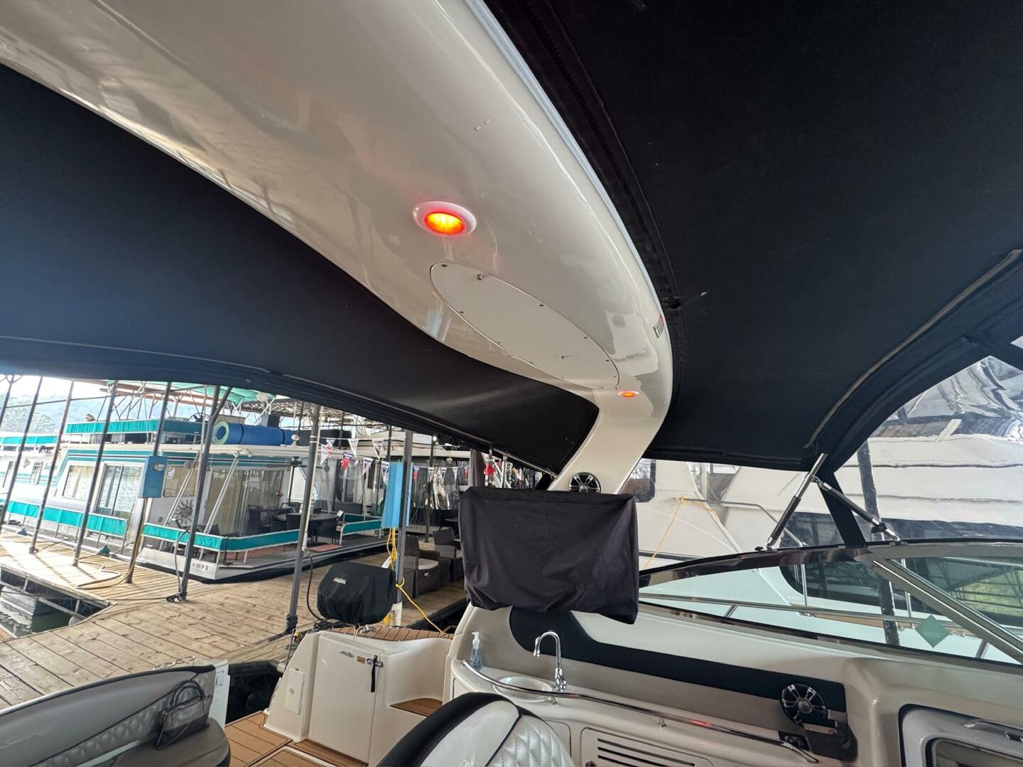 2002 Sea Ray 380 Sundancer - Image 31