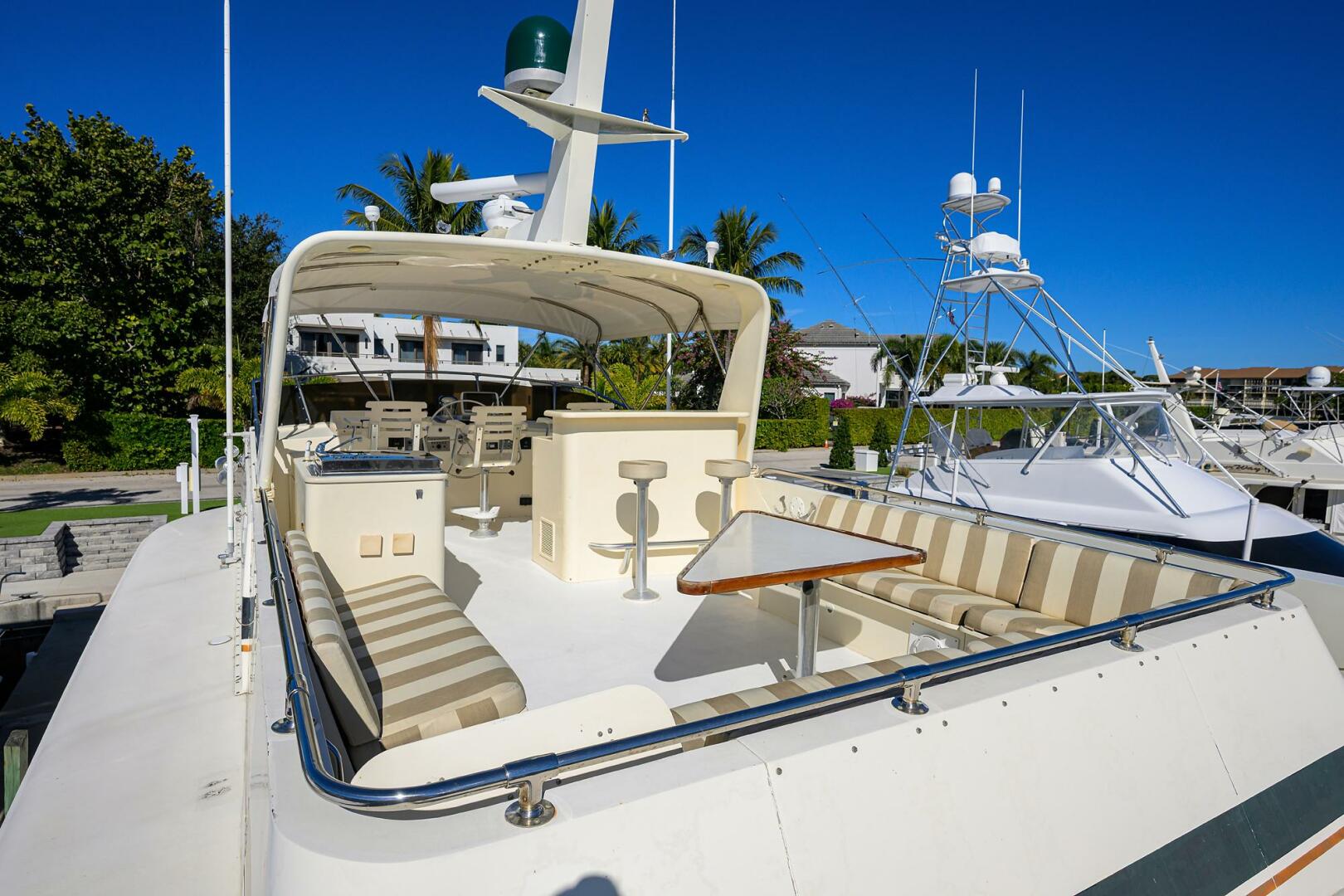 2003 Jupiter 31 Cuddy - Image 154