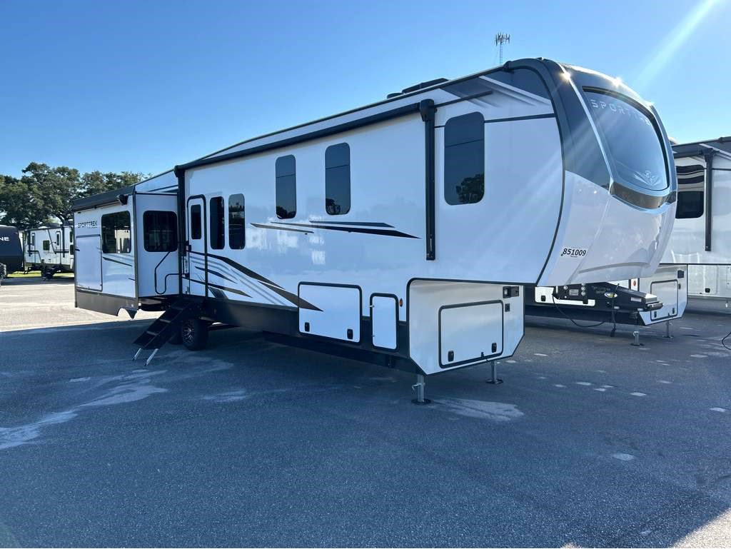 2026 VENTURE RV SPORTTREK 363VFR - Image 1