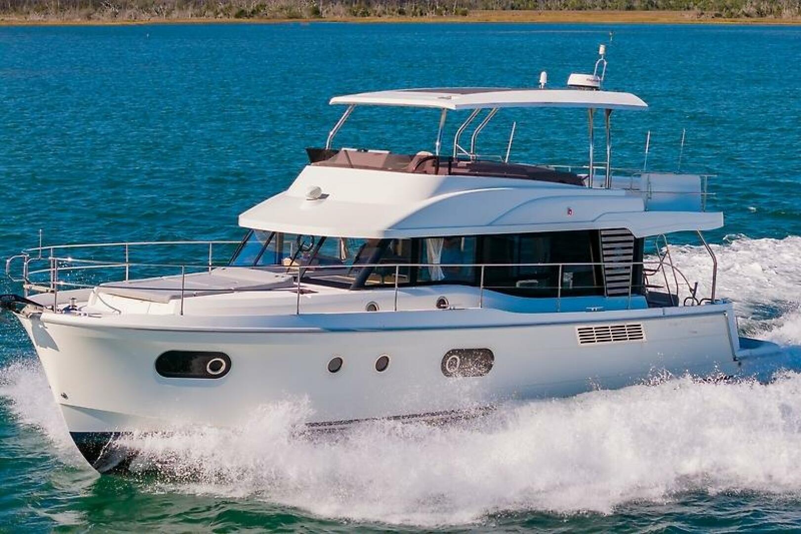 2022 Beneteau Swift Trawler - Image 3