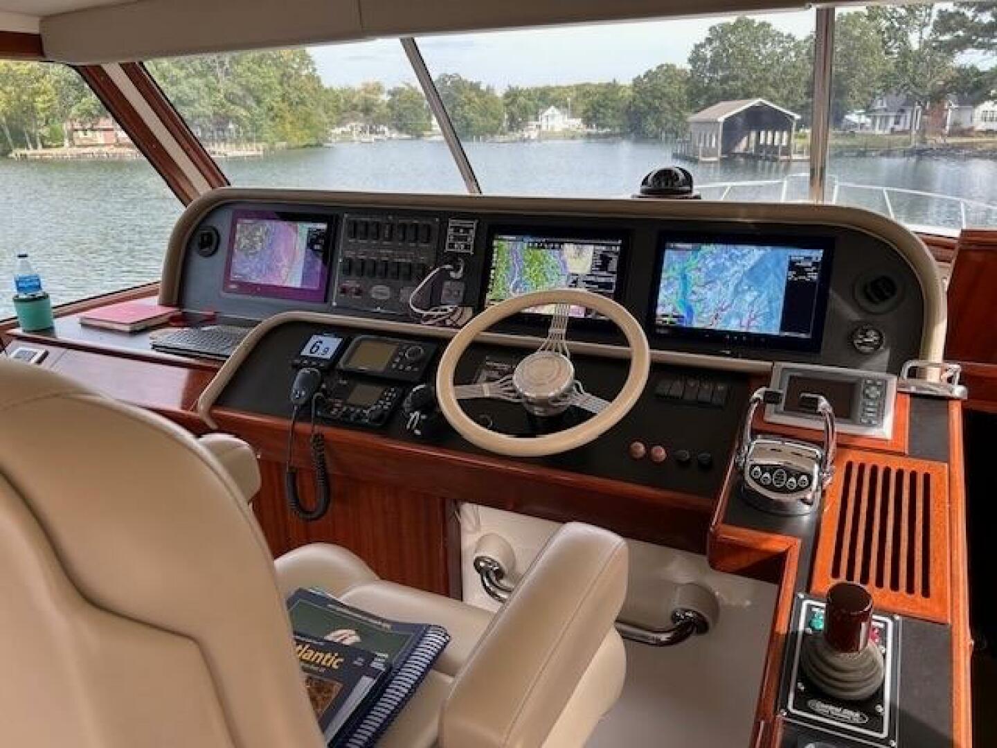2006 Huckins 56 Linwood - Image 11
