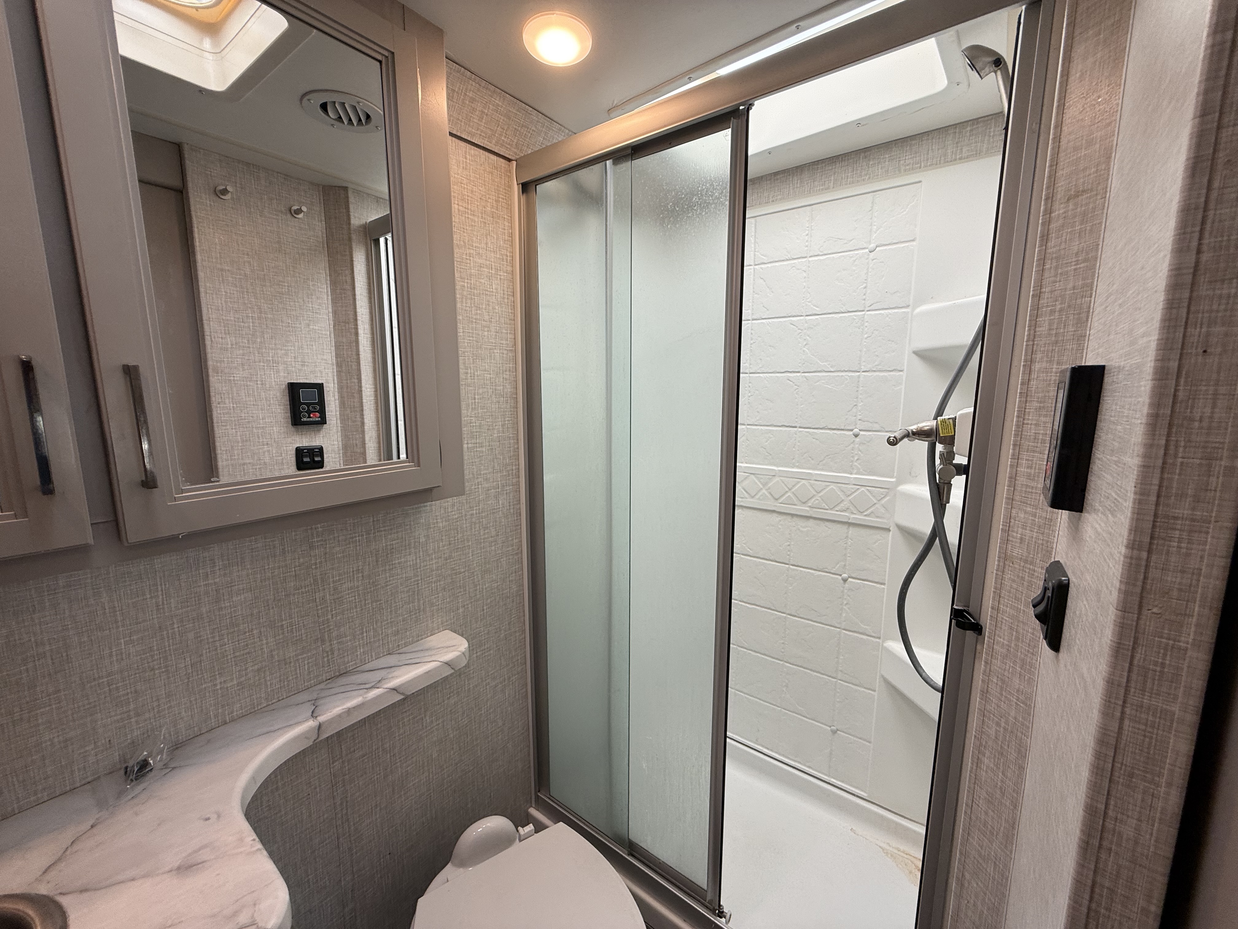 2023 Thor Motor Coach Geneva 25VA - Image 16