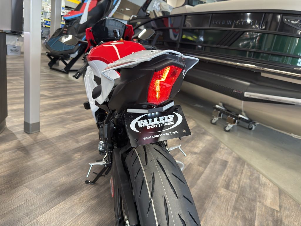 2026 Yamaha YZF-R7 70th Anniversary Edition - Image 22