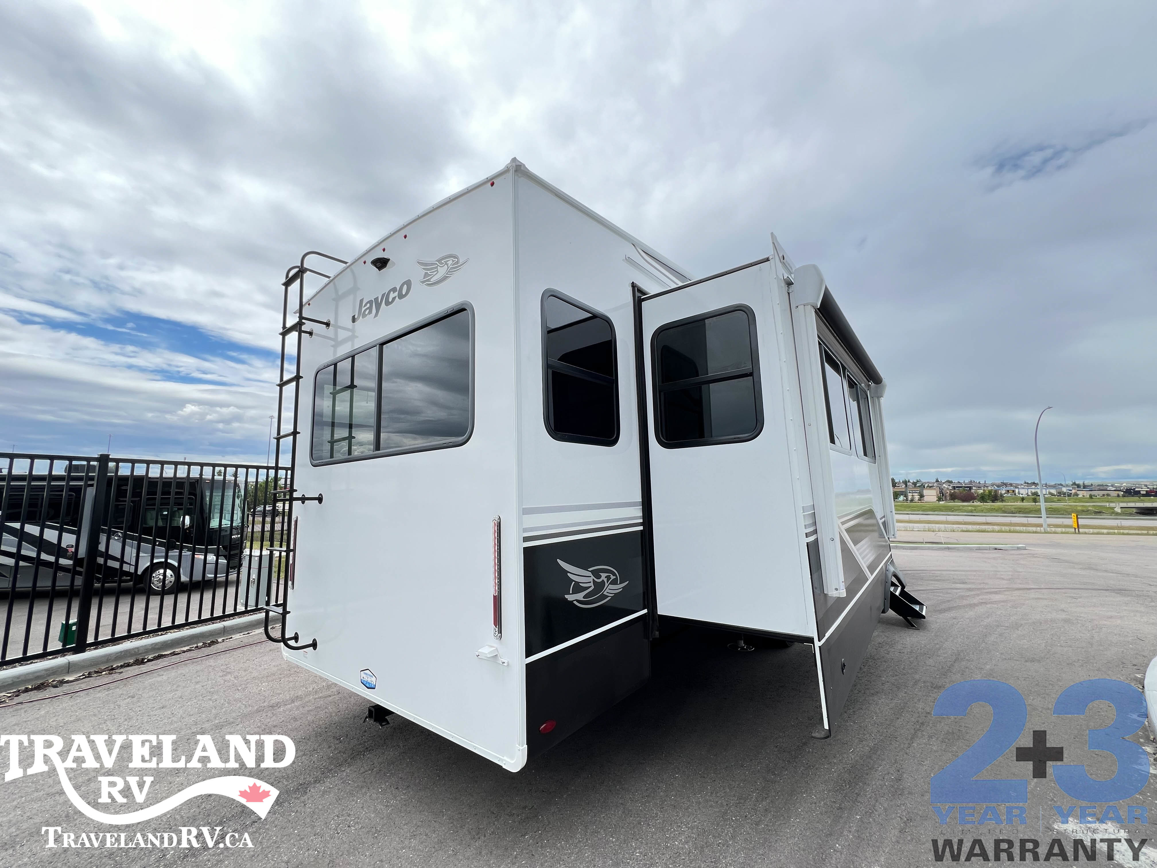 2026 Jayco Eagle 355MBQS - Image 4