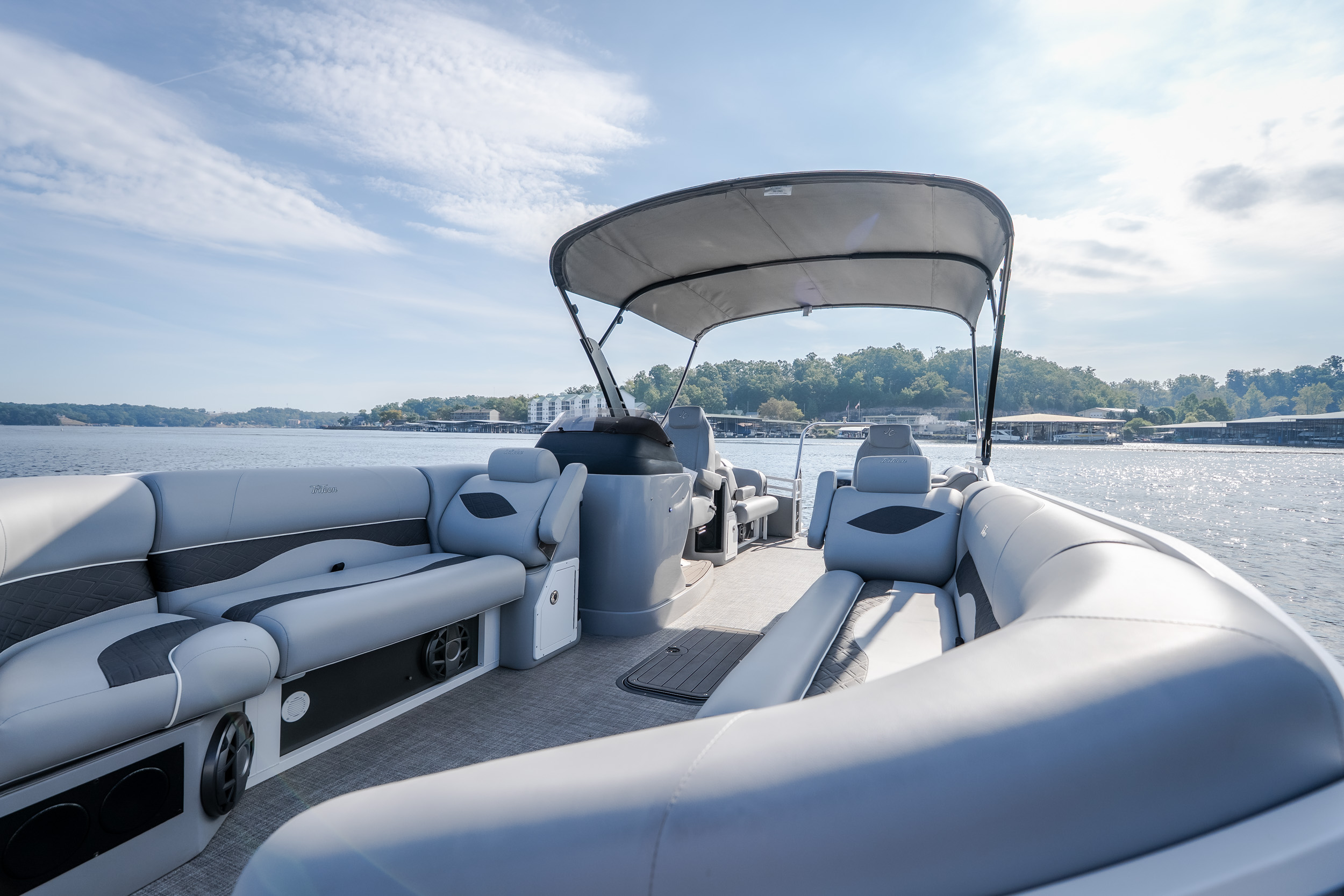 2025 JC Tritoon NepToon 25TT Sport DSL, Bow Chaise Arms - Image 42