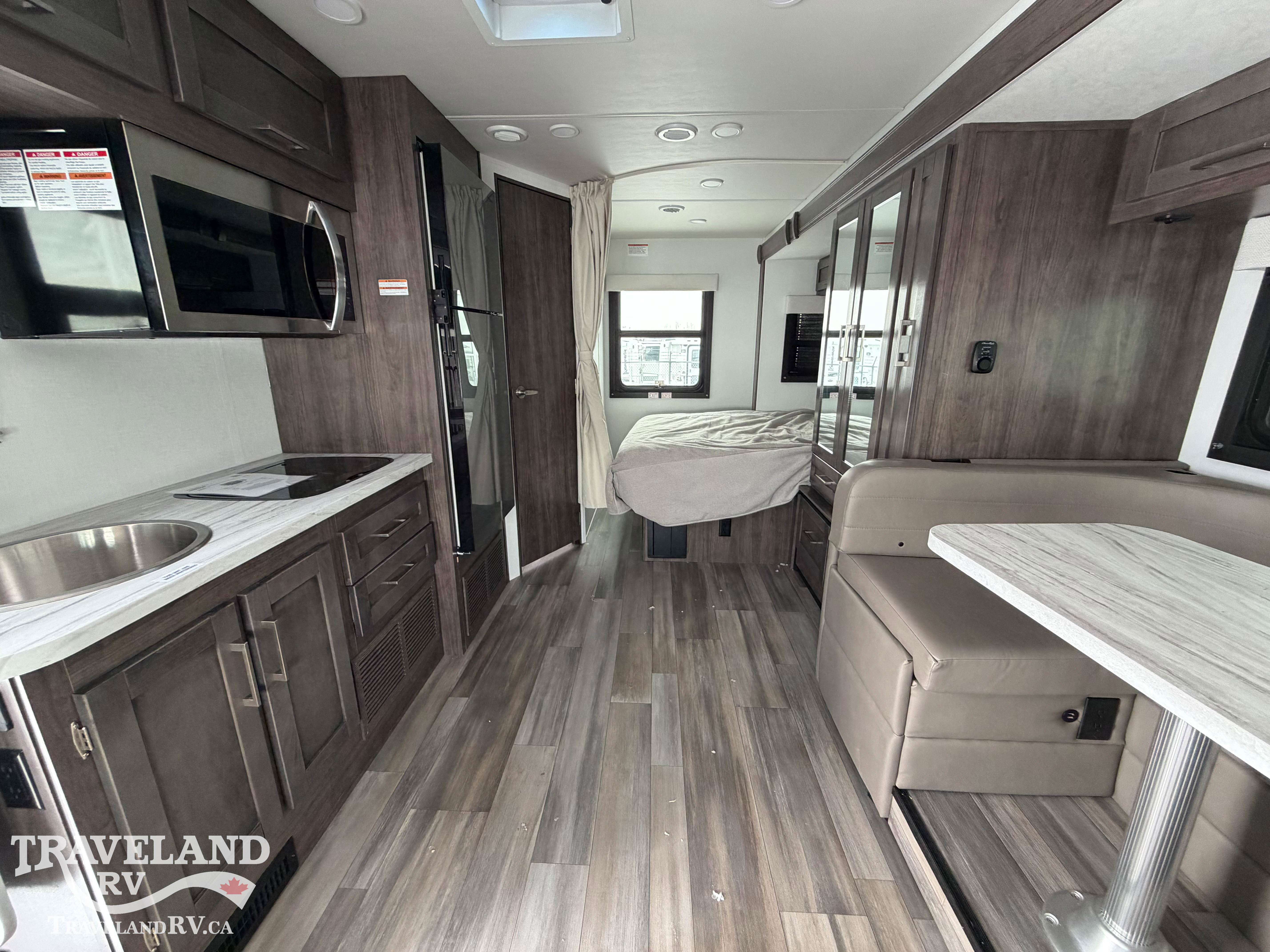 2026 Entegra Coach Qwest SE 24L - Image 14