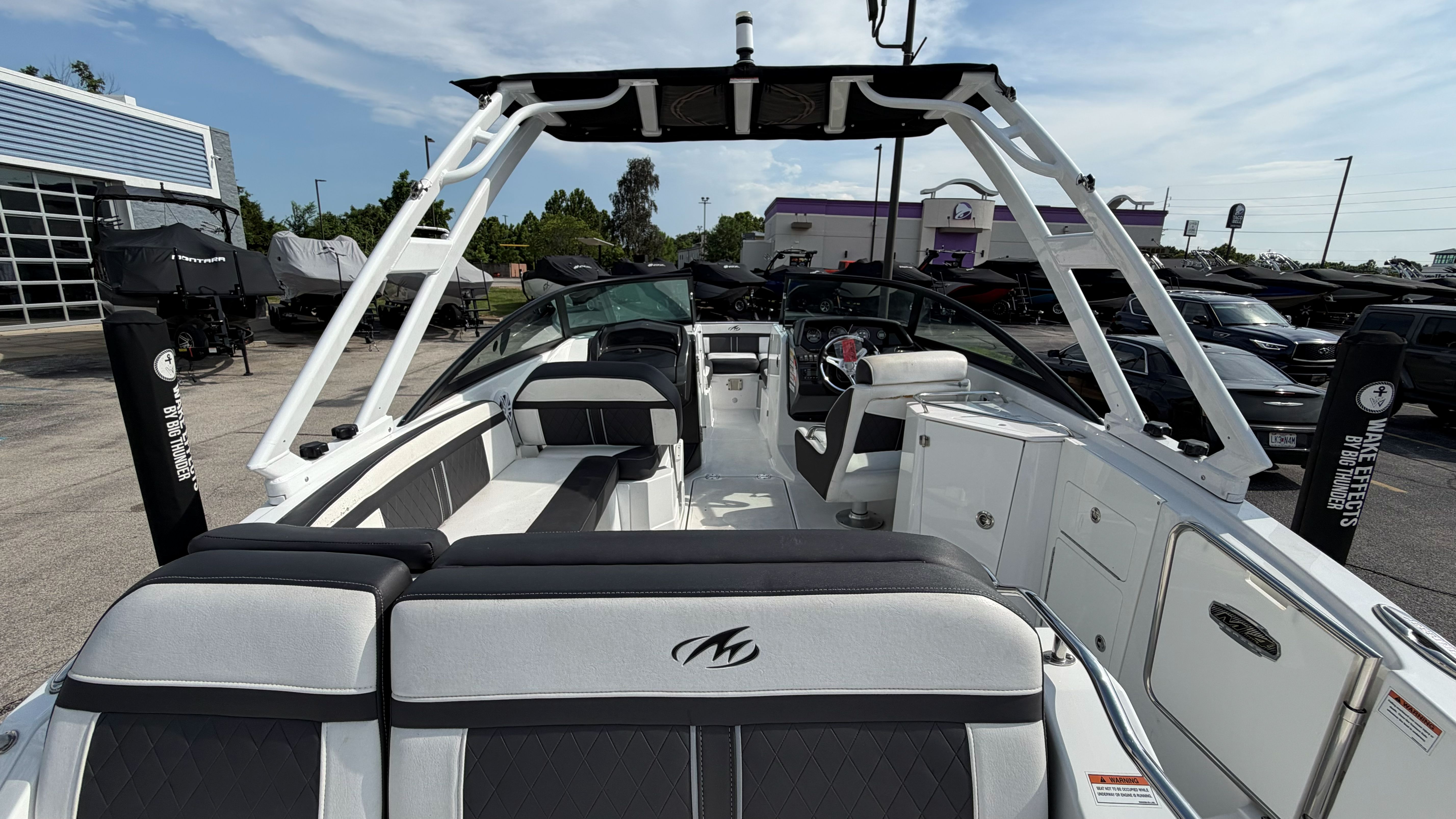 2022 Monterey M4 - Image 31