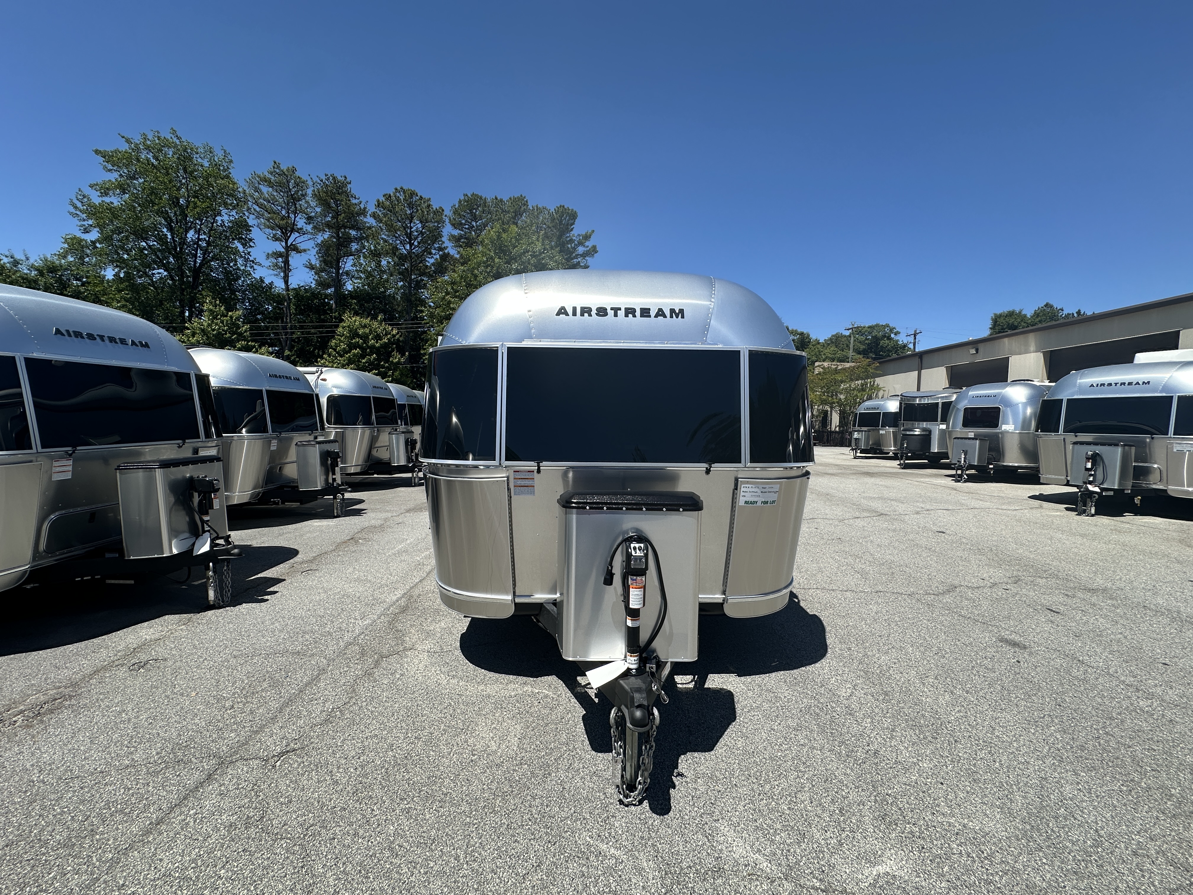 2026 Airstream Globetrotter 30RB - Image 5