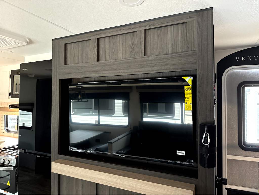 2027 VENTURE RV SIENNA 271VBH - Image 7