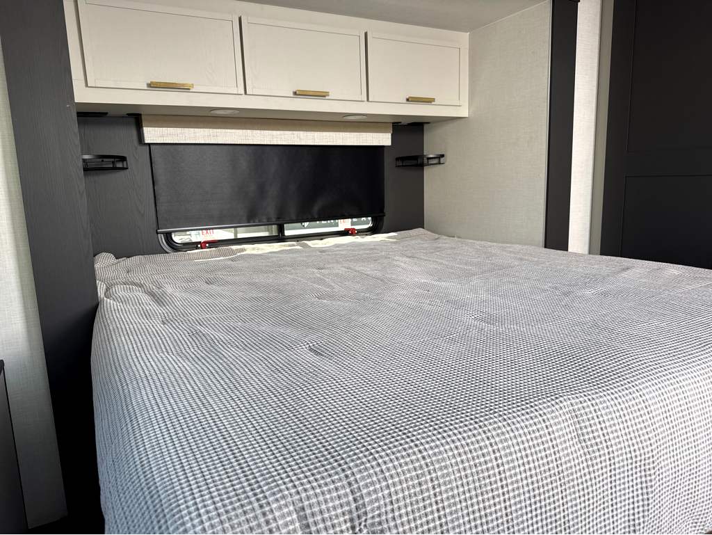 2027 VENTURE RV STRATUS 282VFD - Image 19