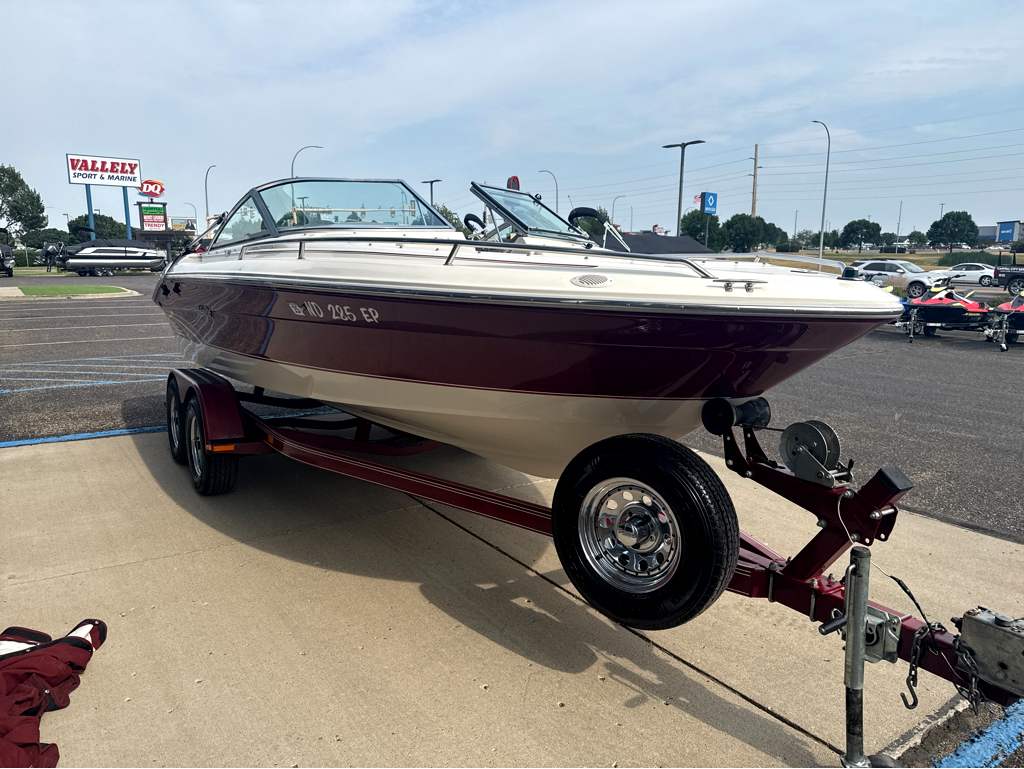1996 Sea Ray 210 Signature - Image 7