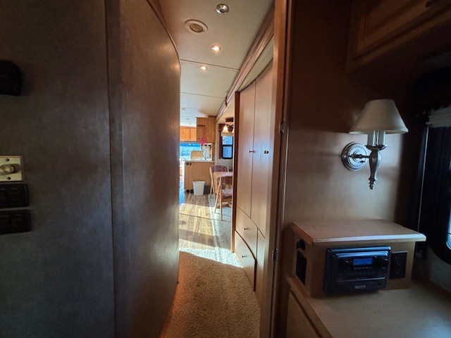 2007 WINNEBAGO TOUR 40TD - Image 28