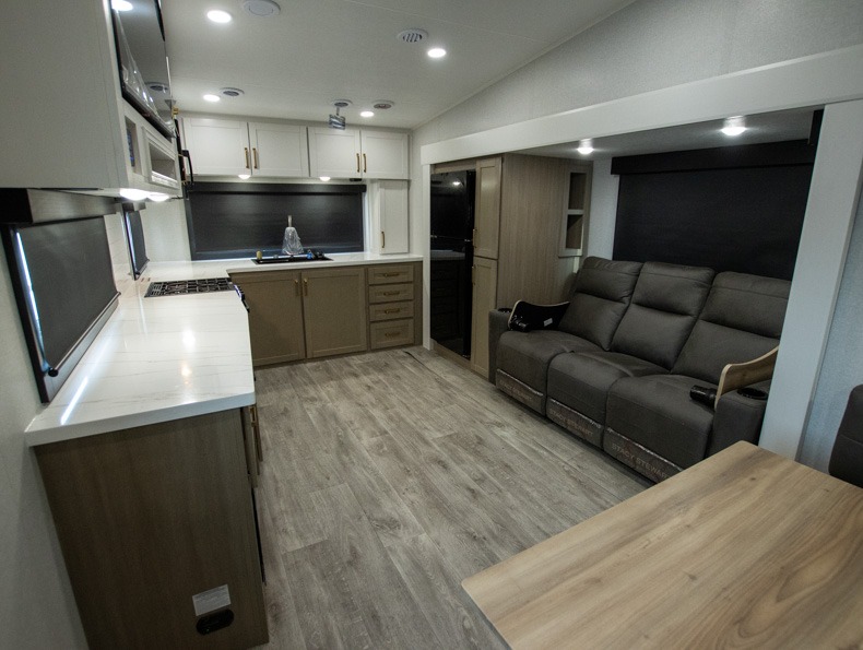 2026 Jayco Eagle HT 27MLC - Image 6