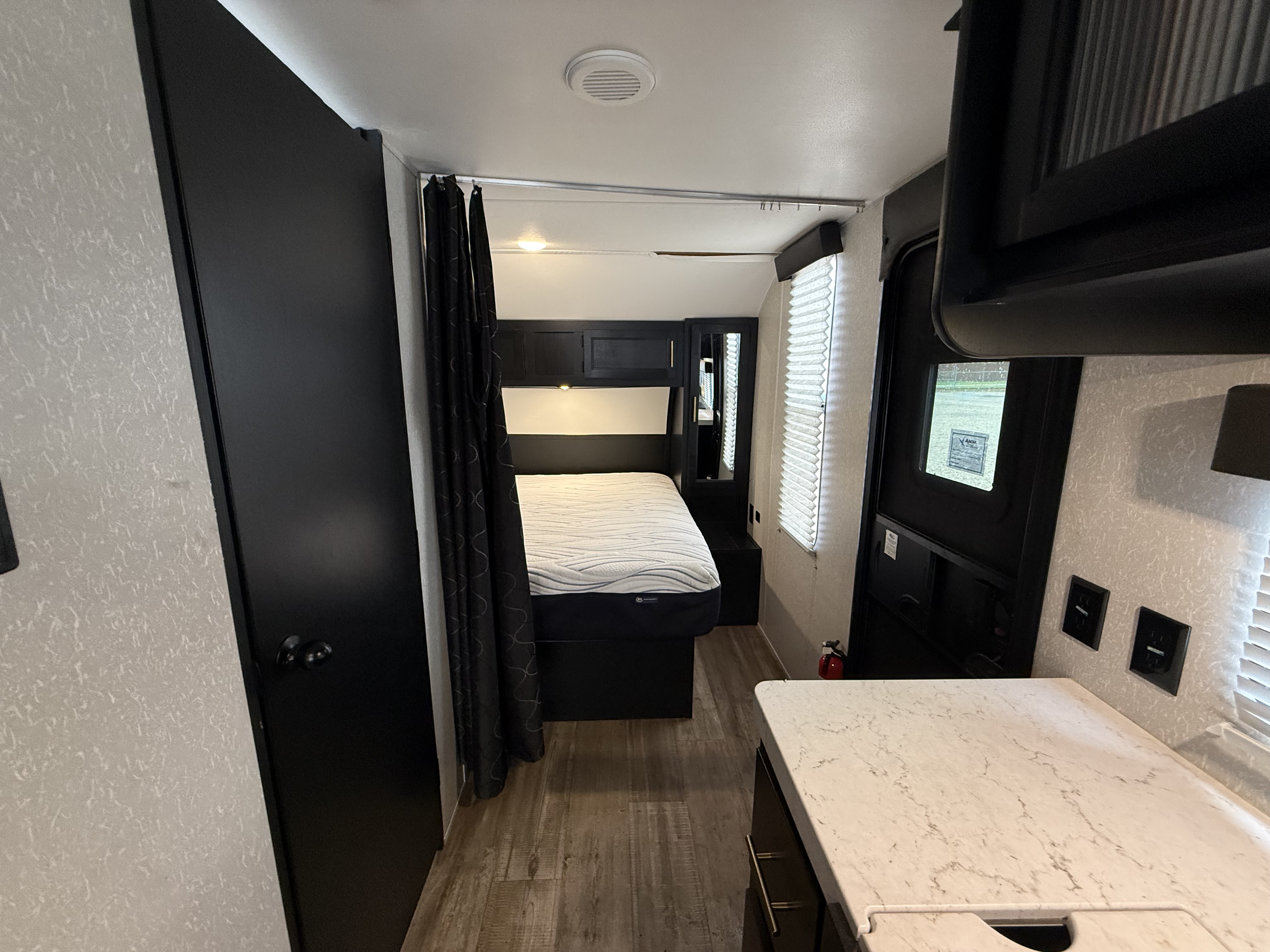 2022 Forest River GREY WOLF LIMITED 20RDSE - Image 14