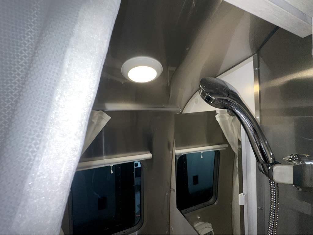 2026 AIRSTREAM BAMBI 16RB - Image 25