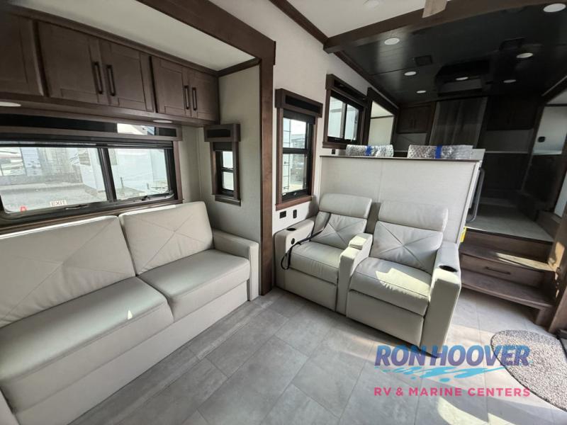 2025 FOREST RIVER 421FK - Image 66