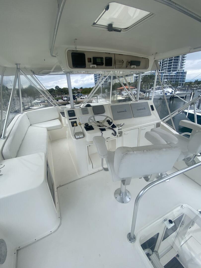 2002 Ocean Yachts 52 Super Sport - Image 10