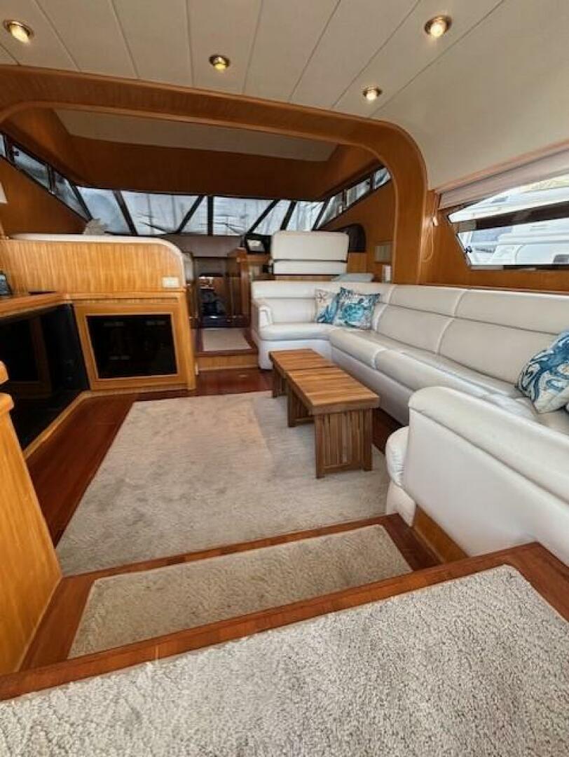 1994 Johnson High Tech 56' Euro - Image 16