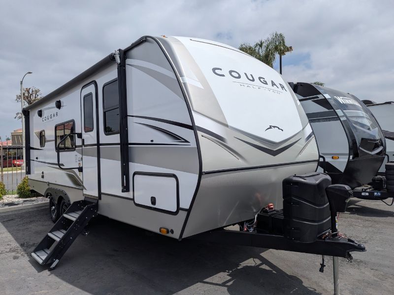 2023 Keystone Cougar Half-Ton 22MLSWE - Image 1