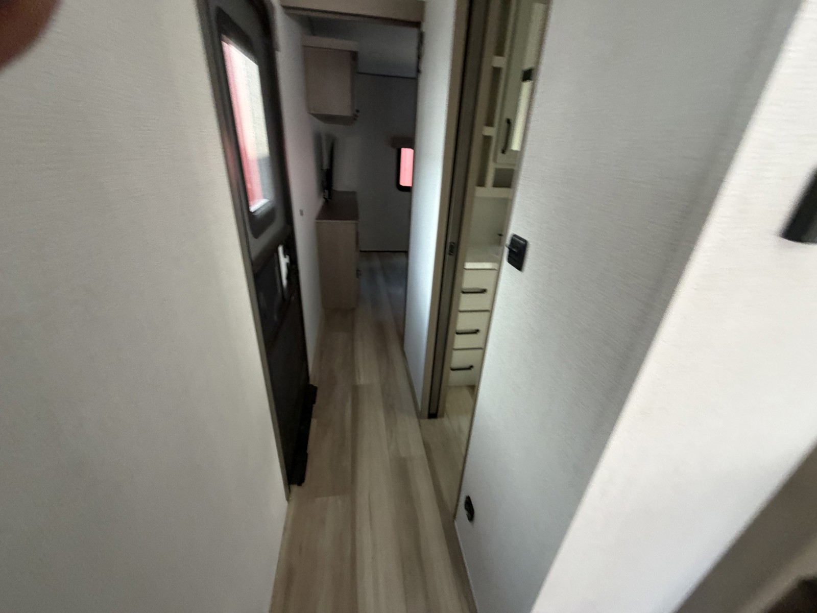 2025 GRAND DESIGN 360FLS - Image 18