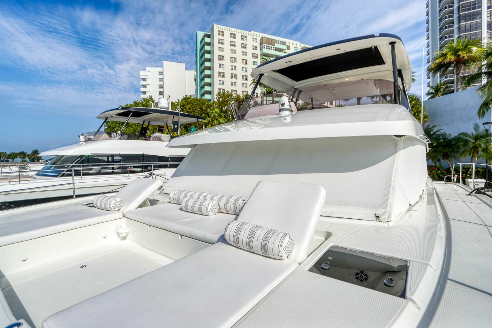 2022 Fountaine Pajot MY6 - Image 83